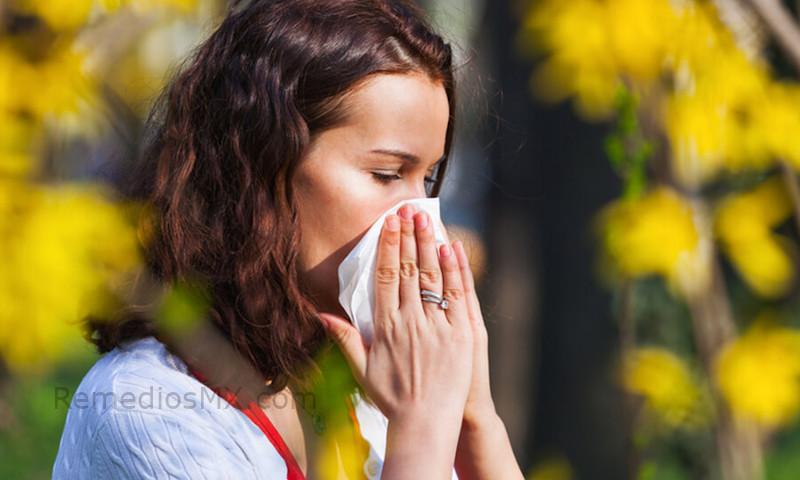 mujer alergia primavera nariz remedio